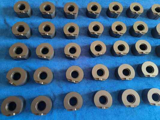 Customized Size Silicon Carbide Sliding Bearing with 1650℃ Max Temperature and Corrosion Resistance for Harsh Environments